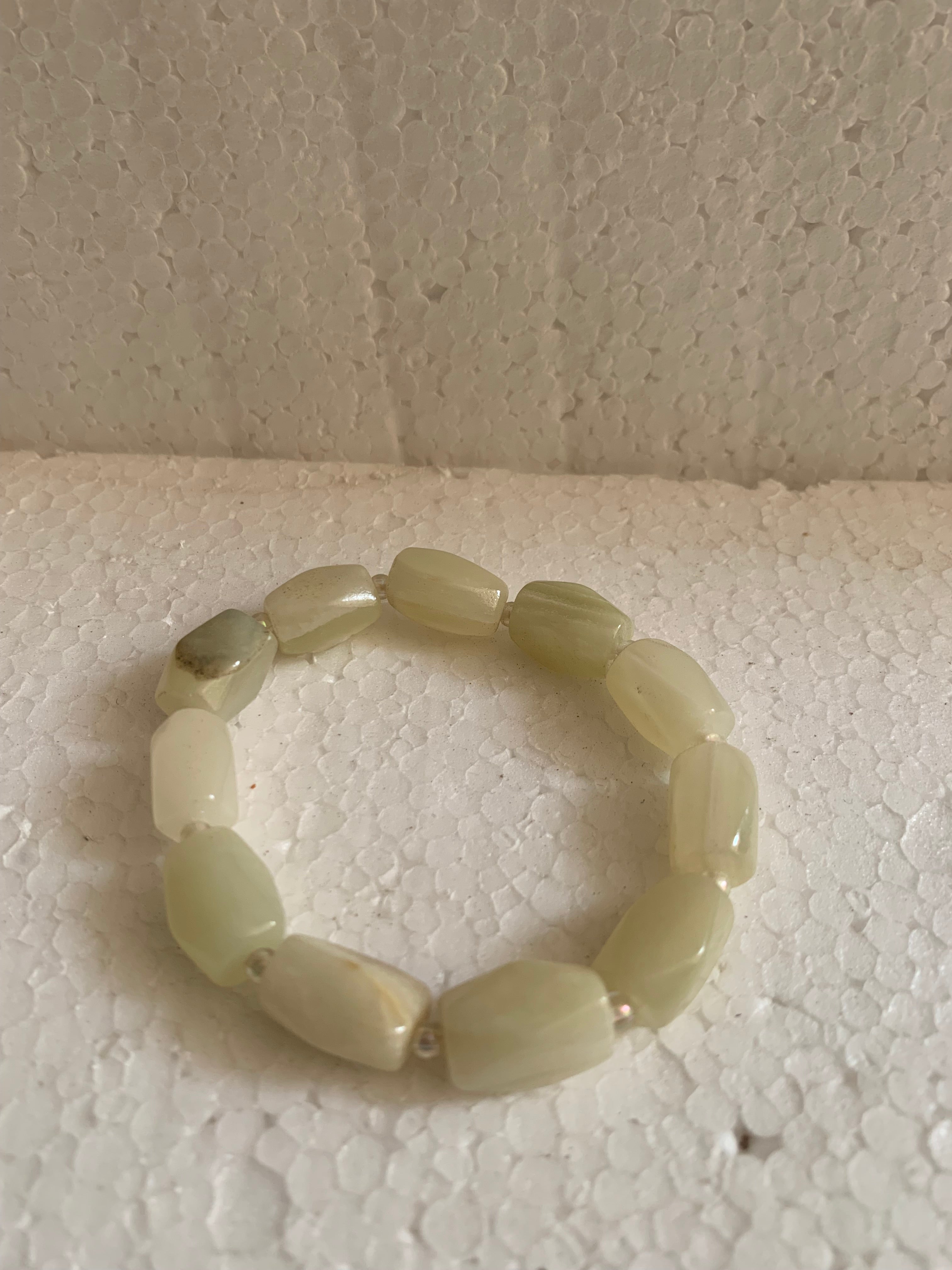 Handcrafted Natural Stone Bracelet – Artisan Beaded Hand Jewelry for Everyday Elegance