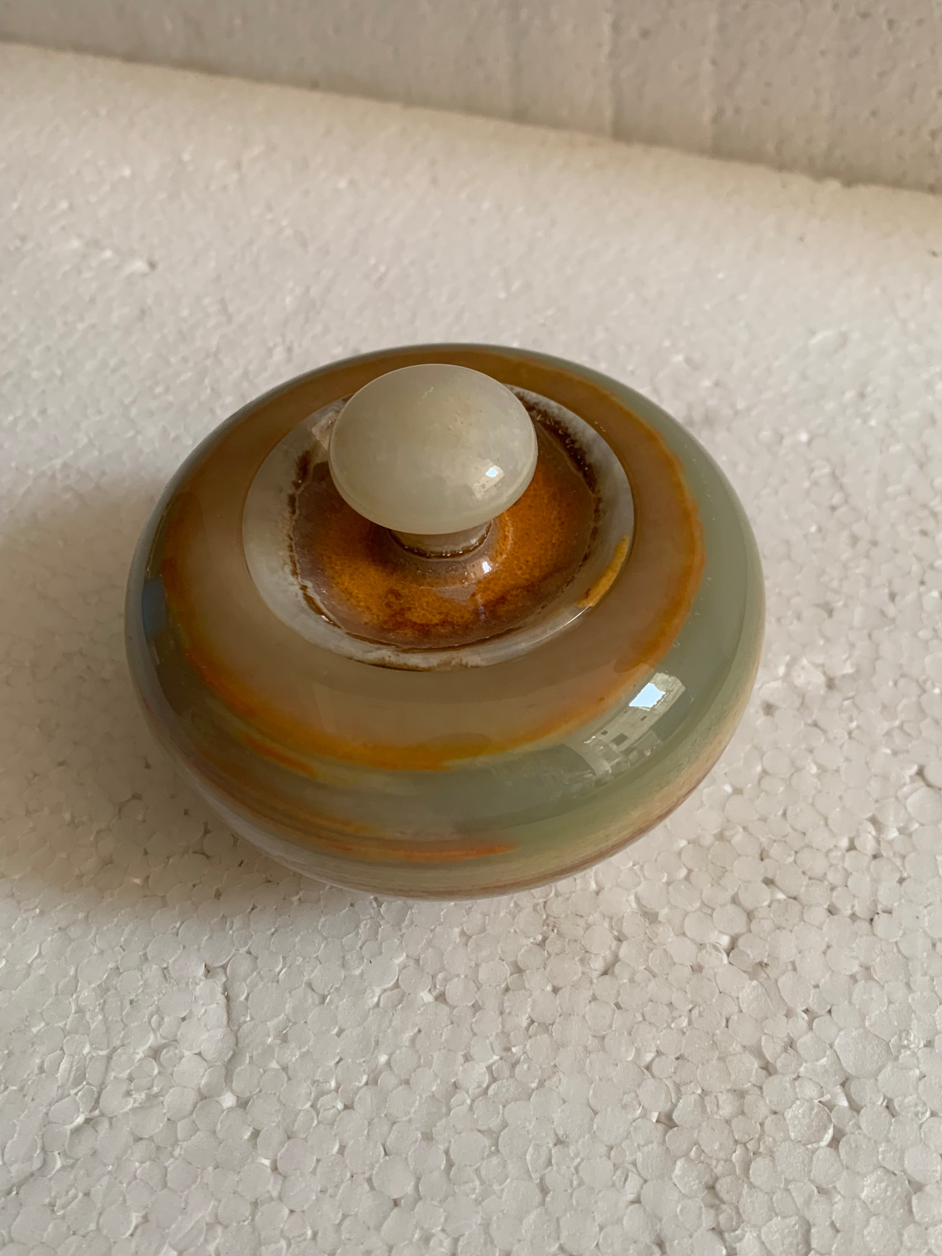 Handcrafted Polished Onyx Stone Jar with Lid – Natural Decorative Container for Jewelry, Spices, or Keepsakes