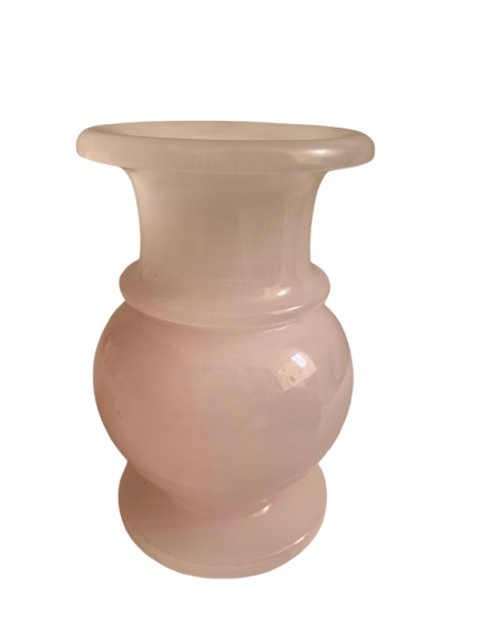 Elegant Pink Decorative Vase – Handcrafted Ceramic Accent for Modern &amp; Feminine Interiors